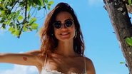 De biquíni branco, Thaila Ayala esbanja boa forma nas Maldivas - Instagram