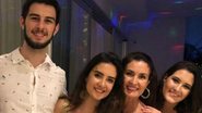 Fátima Bernardes posta foto antiga de Vini, Bia e Laura - Instagram