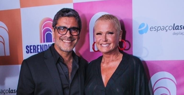 Xuxa Meneghel e Junno Andrade em jantar de projeto social - Thiago Duran/AgNews