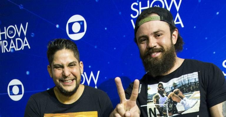 Jorge e Mateus nos bastidores do Show da Virada - Globo/João Miguel Júnior