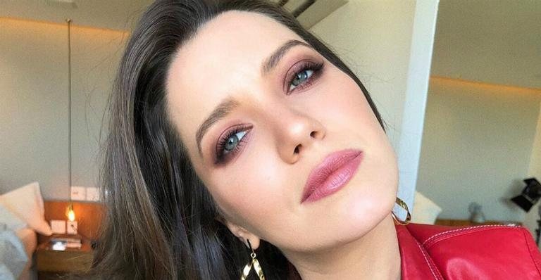 Nathalia Dill exibe look da vinheta de fim de ano da emissora e fãs elogiam - Instagram