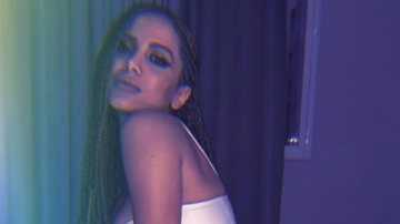 Anitta comenta foto Ester Expósito e fãs vão à loucura - Instagram