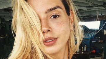 Giovanna Lancellotti posa ao lado da mãe em deserto de Dubai - Instagram