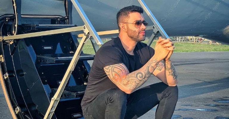 Gusttavo Lima mostra Gabriel em bike e encanta os seguidores - Instagram