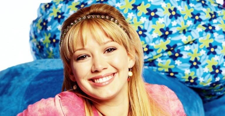 Hilary Duff vivendo a personagem Lizzie McGuire, em 2001 - Foto/Divulgação