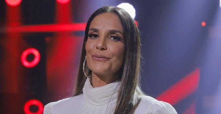 Ivete Sangalo surge vestida de palhaço assustador e fãs brincam - Globo/Victor Pollak