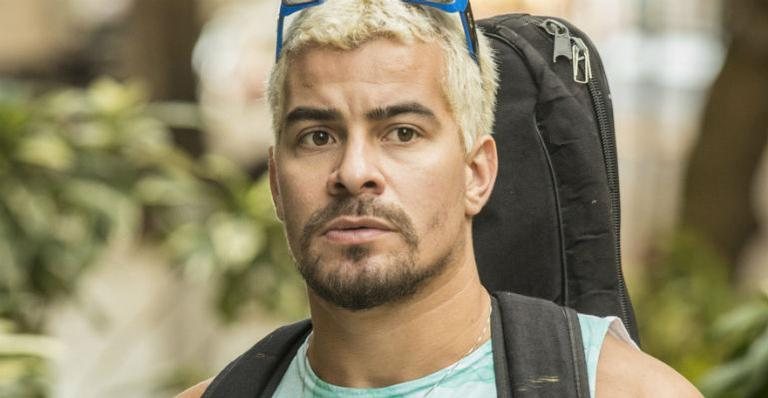 Thiago Martins como Ryan, em Amor de Mãe - Globo