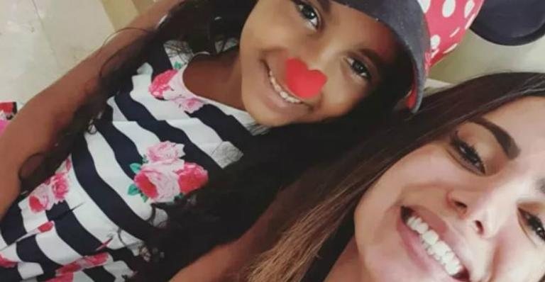 Nova sobrinha de Anitta rouba a cena caracterizada como a cantora: ''Mini Anittinha'' - CARAS Digital