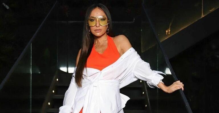 Sabrina Sato posa de vestido laranja e chama atenção - Reprodução/Instagram