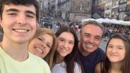 Familiares de Gugu Liberato se reúnem com pastor - Reprodução/Instagram