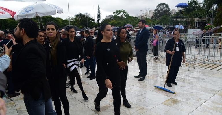 Silvia Abravanel chegando no velório de Gugu Liberato - Leo Franco / AgNews