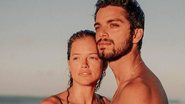 Rodrigo Simas e Agatha Moreira trocam beijos em cachoeira - Instagram