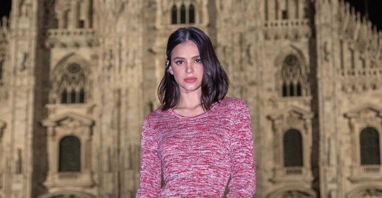 Bruna Marquezine exibe boa forma ao surgir de biquíni nas redes - Instagram