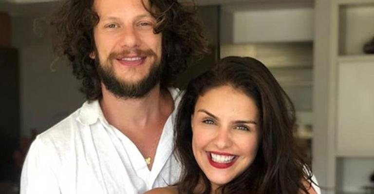 Em clima de romance, Paloma Bernardi posa com o namorado, Dudu Pelizzari - Instagram