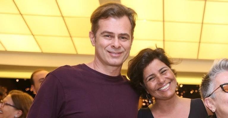 João Vitti e Valeria Alencar, pais de Rafa Vitti, se casam oficialmente após 25 anos de união - Anderson Borde/AgNews