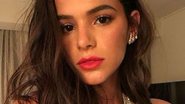 Bruna Marquezine exibe novo visual nas redes sociais. - Divulgação/Instagram