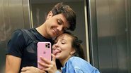 Larissa Manoela comemora 2 anos de namoro com Leo Cidade - Instagram