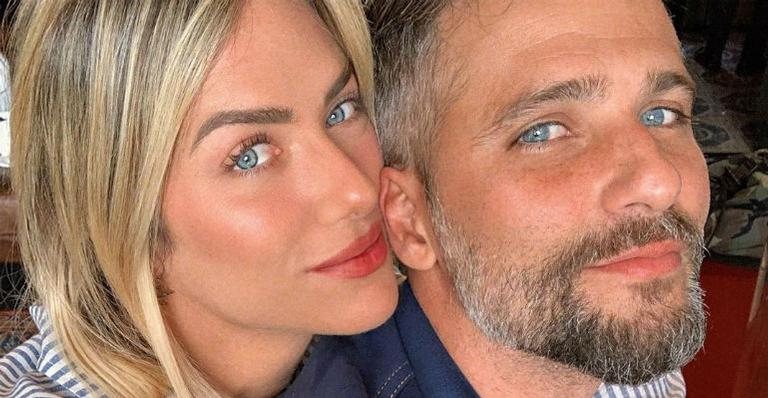 Gio Ewbank e Bruno Gagliasso trocam beijão em casamento - Instagram