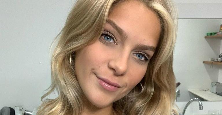 Isabella Santoni aproveita dia de sol na praia - Instagram