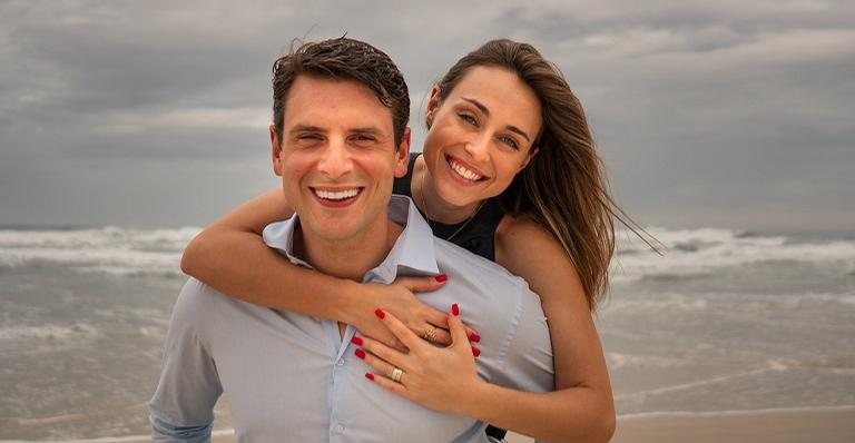 Marcelo e Maressa em praia de Florianópolis - Germano Michelon Santos