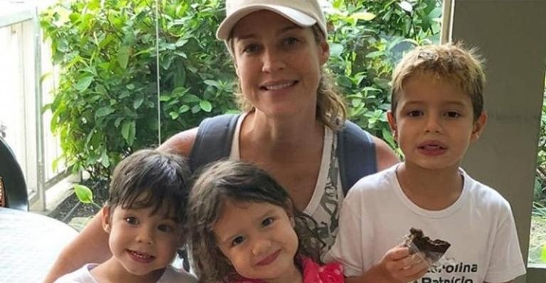 Luana Piovani ao lado dos seus três filhos - Foto/Instagram