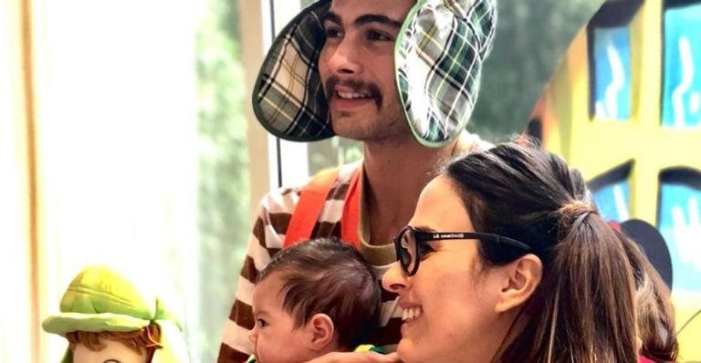 Tata Wernerck e Rafa Vitti comemoram 2 meses de Clara Maria vestidos de Chaves - Divulgação/Instagram