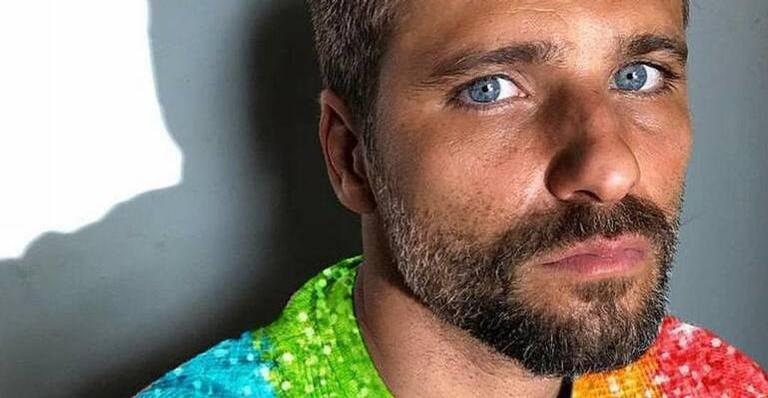 Bruno Gagliasso mostra o filho fantasiado de Super-Homem - Instagram