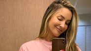 Claudia Leitte deixa barriga à mostra em foto e impressiona - Reprodução/Instagram