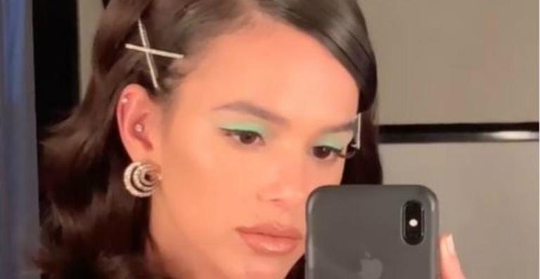 Bruna Marquezine usou suas redes sociais para ostentar look ousado de biquíni - Instagram