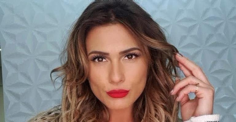 Lívia Andrade posta clique de biquíni e encanta fãs - Instagram