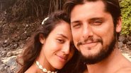 Yanna Lavigne encanta ao dar beijo em Bruno Gissoni na praia - Instagram