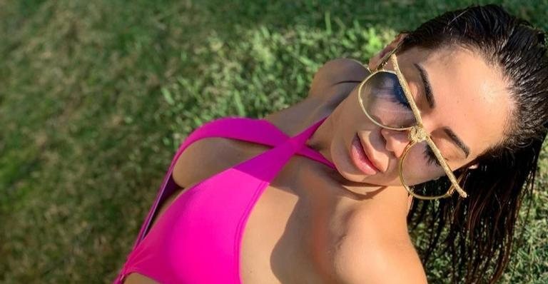 Anitta aproveita manhã de sol em praia no Rio de Janeiro - Foto/Instagram