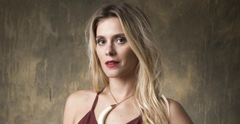 Carolina Dieckmann choca web ao compartilhar clique raro aos 13 anos - Globo/João Cotta