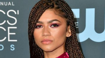 Zendaya aposta em look grifado avaliado em R$ 61 mil no Critics' Choice Awards - Getty Images