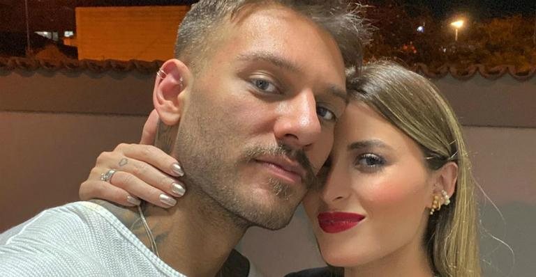 Lucas Lucco e a mulher se divertem dançando coladinhos - Instagram