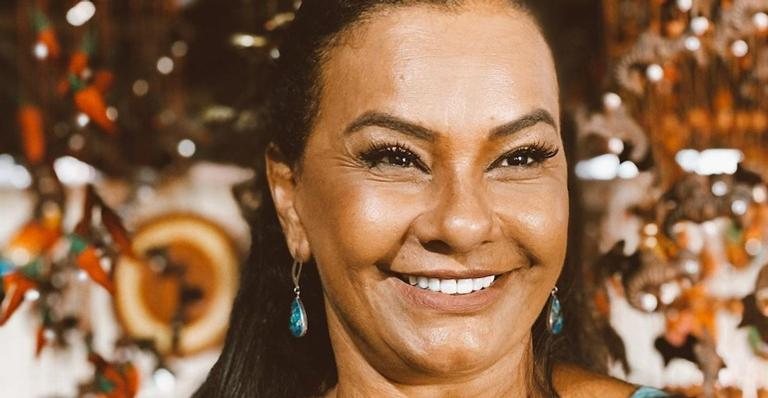 Aos 62 anos, Solange Couto surpreende e posa de topless - Reprodução/Instagram