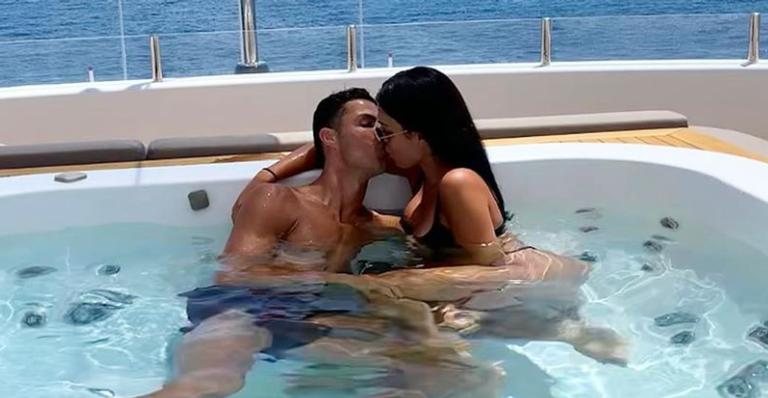 Cristiano Ronaldo presta bela homenagem à esposa e encanta a web - Divulgação/Instagram