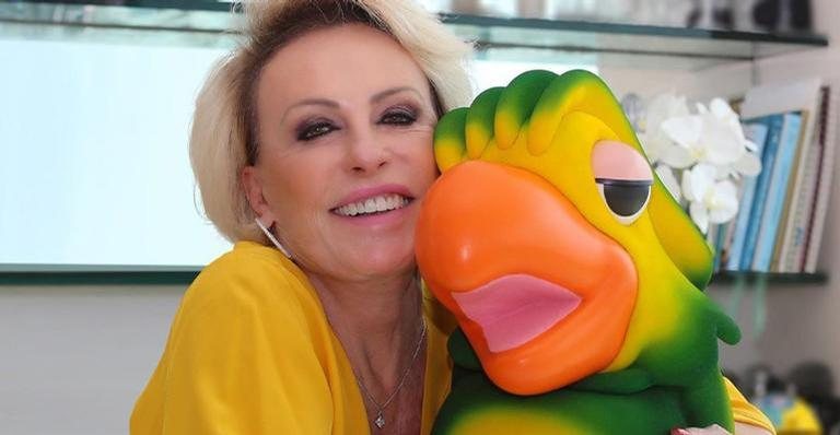 Mascote de Ana Maria Braga trocou alianças - Divulgação/TV Globo