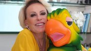 Mascote de Ana Maria Braga trocou alianças - Divulgação/TV Globo