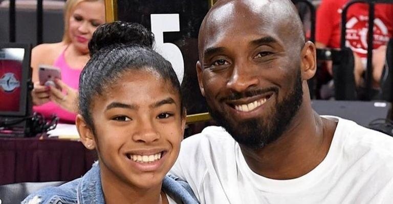 Gianna Bryant e Kobe Bryant durante evento de basquete em 2019 - Foto/Instagram ESPN