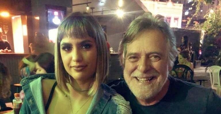 Noiva de José de Abreu diz que está morando com o ator - Instagram