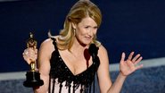 Laura Dern levando o prêmio de Melhor Atriz Coadjuvante - Foto/Getty Images