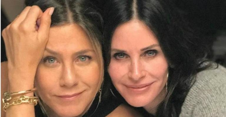 Courteney Cox deseja feliz aniversário para Jennifer Aniston - Instagram