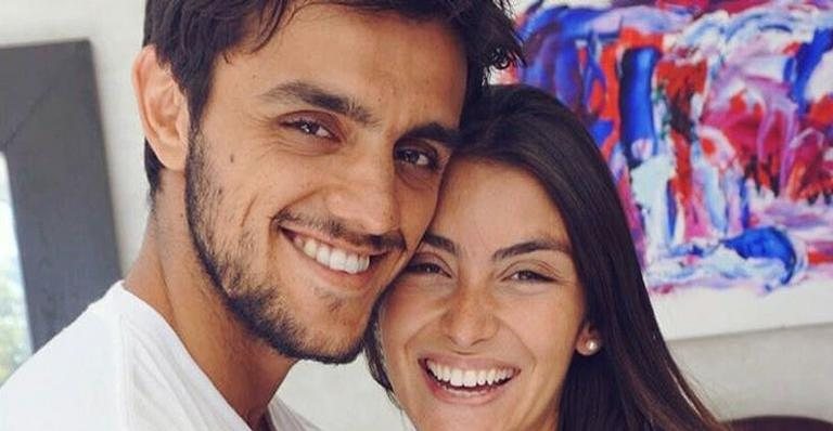 Felipe Simas se declara para a esposa, Mariana Uhlmann - Instagram