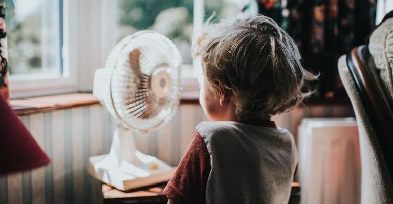 7 ventiladores de teto para não passar sufoco com o calor - Getty Images