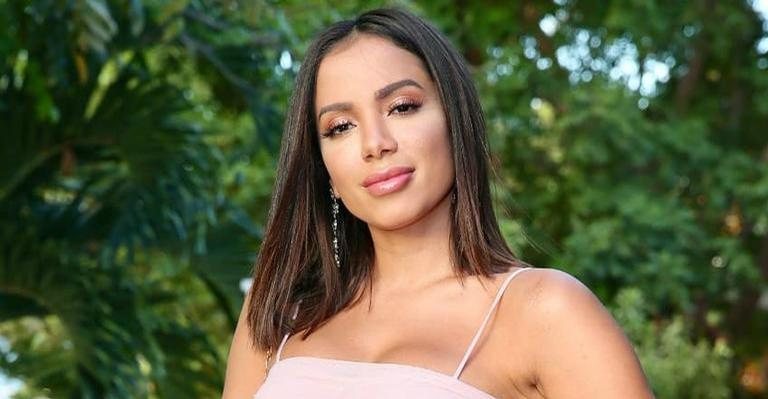 Anitta revela sua fantasia para o Carnaval de Salvador e choca web - Divulgação/Instagram