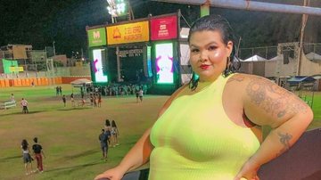 Thais Carla surge coberta de glitter em ensaio - Foto/Instagram