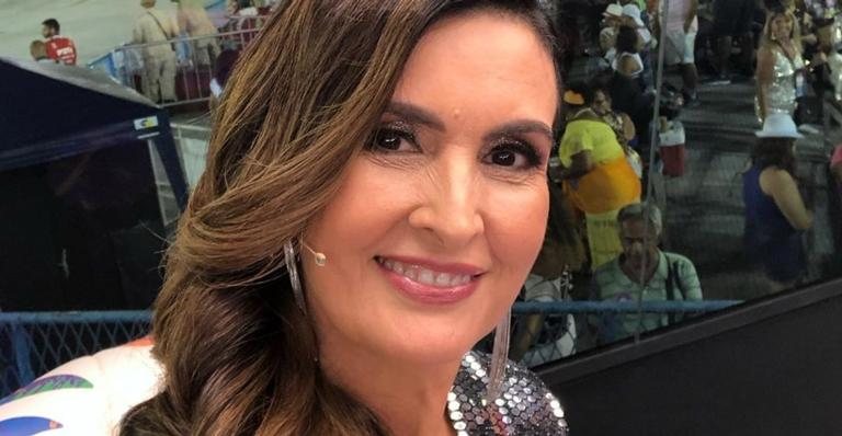 Fátima Bernardes surge com cabelo ruivo e franjinha - Reprodução/Instagram