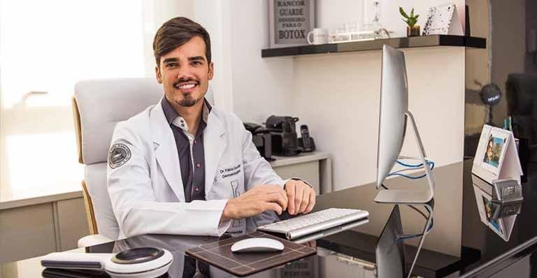 Dr. Fábio Gontijo, Médico Dermatologista - Gau Saraiva