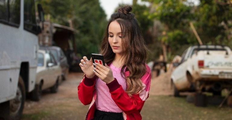 Larissa Manoela durante cena de 'Modo Avião' - Foto/Divulgação Netflix Brasil